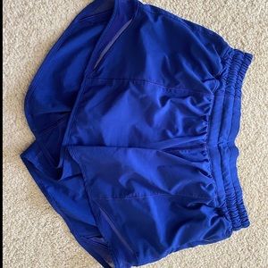 LIMITED ADDITION HOTTY HOT LARKSPUR BLUE LULULEMON SHORTS